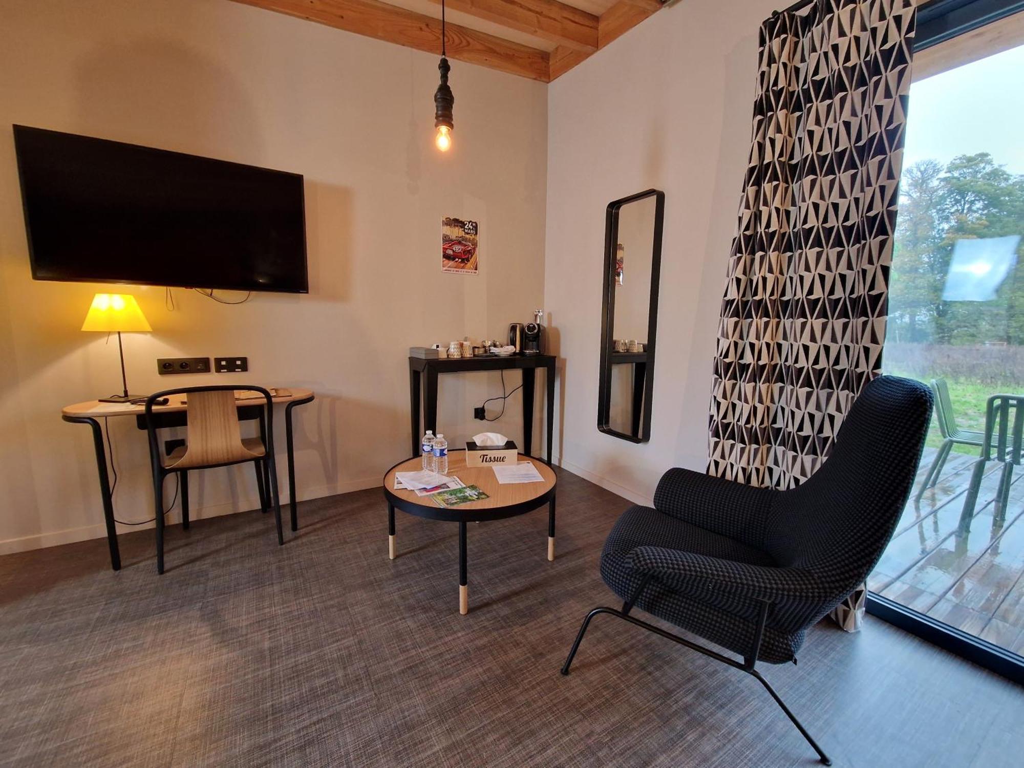 Domaine De L'Epau Eco-Resort Yvré-lʼÉvêque Eksteriør billede