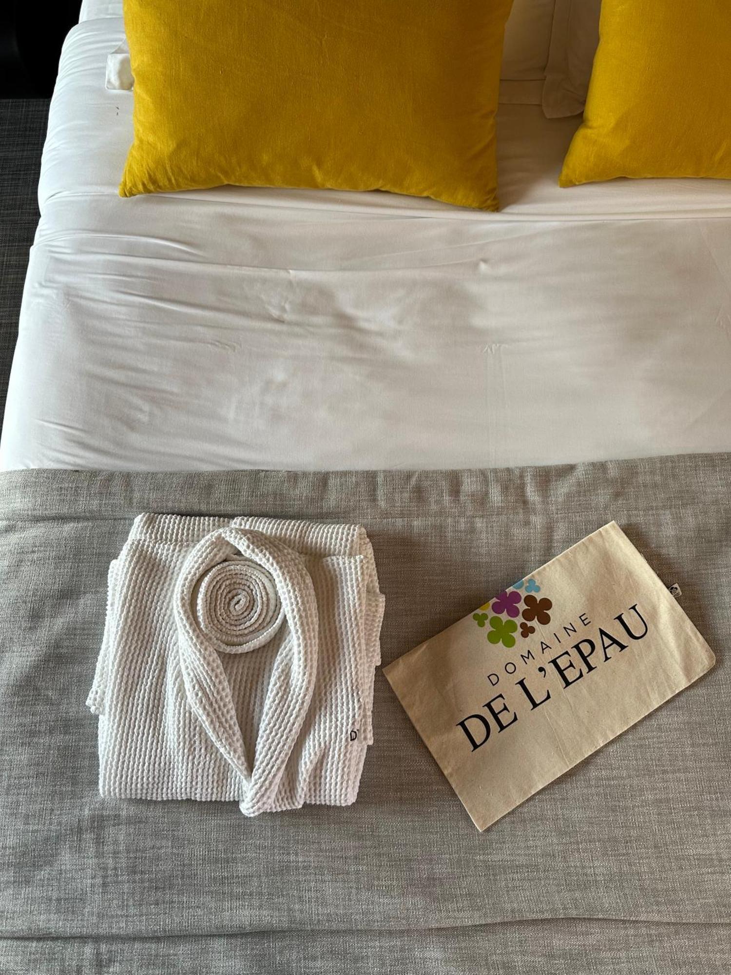Domaine De L'Epau Eco-Resort Yvré-lʼÉvêque Eksteriør billede